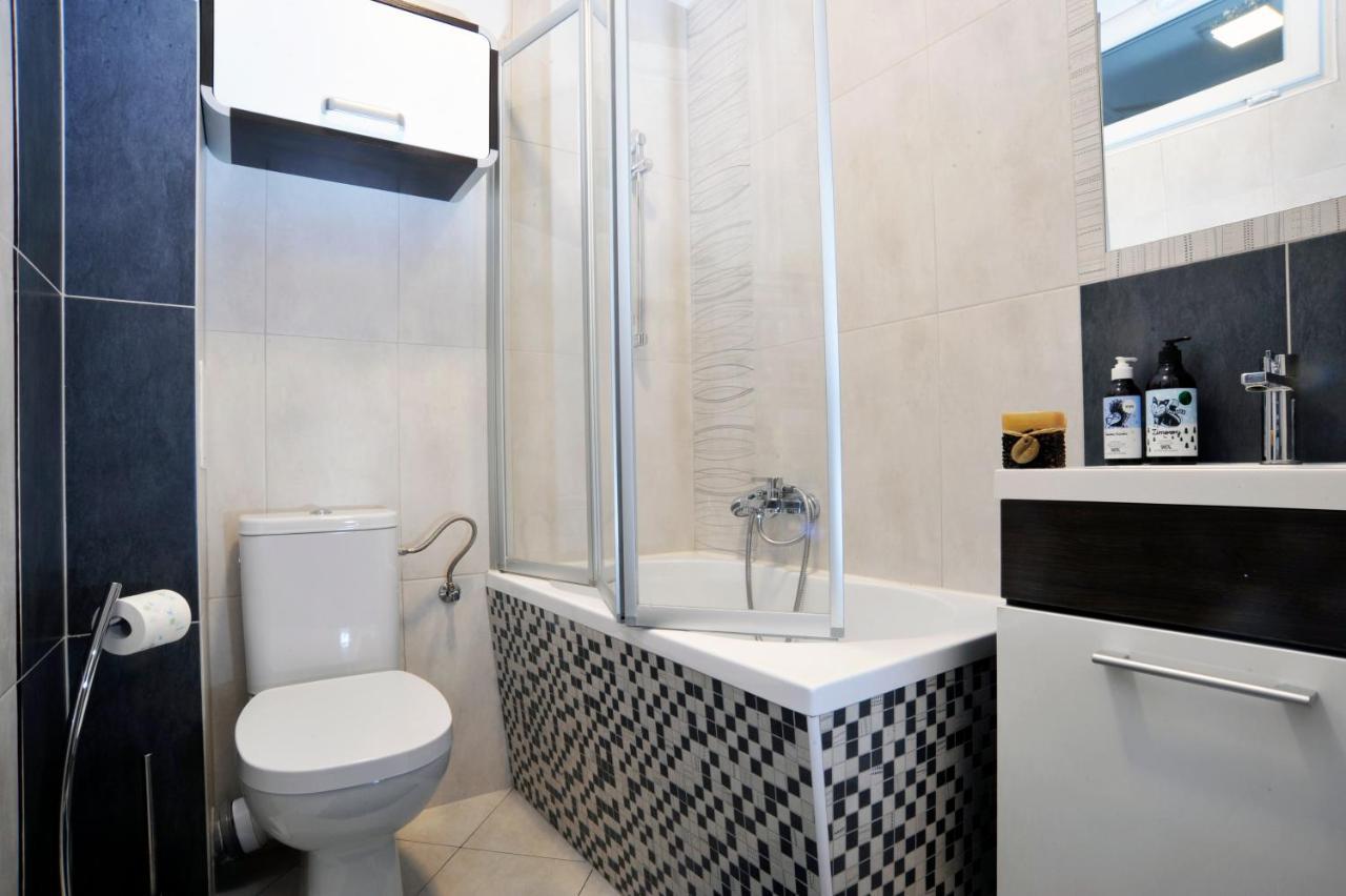 Apartment Elektoralna Varşovia Exterior foto